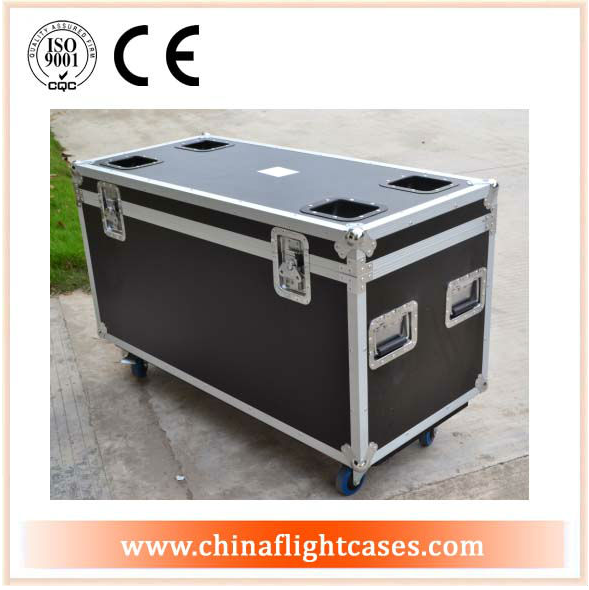 Utility Trunks - Utility Trunk With Caster - Measures 29.5 i